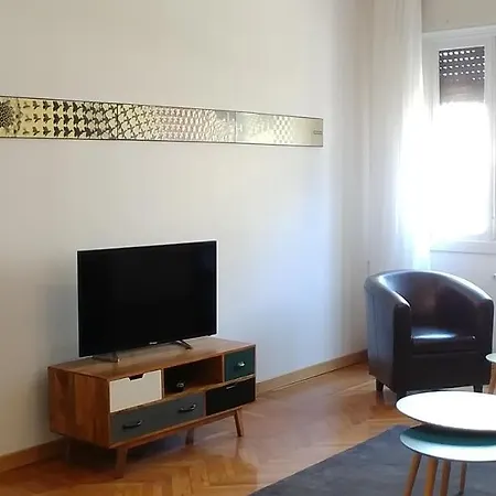 Guesthost - Porta Vittoria Apartmán *